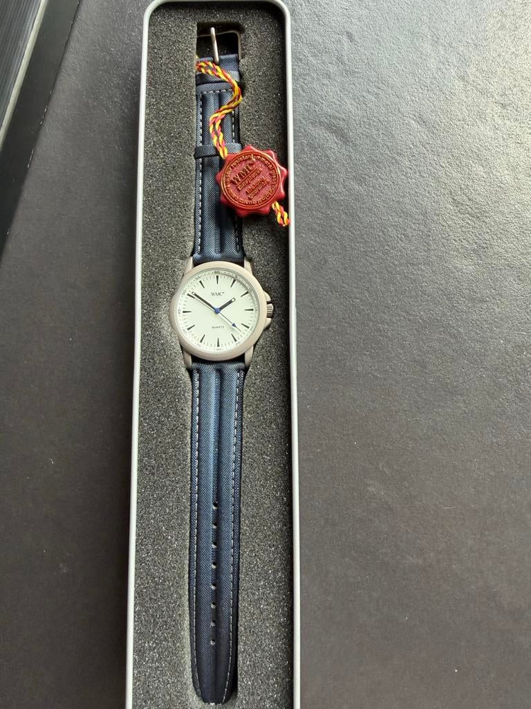 WMC Horloge met Leren Bandje - Nieuw in Doos, Sieraden, Tassen en Uiterlijk, Horloges | Heren, Nieuw, Polshorloge, Overige merken