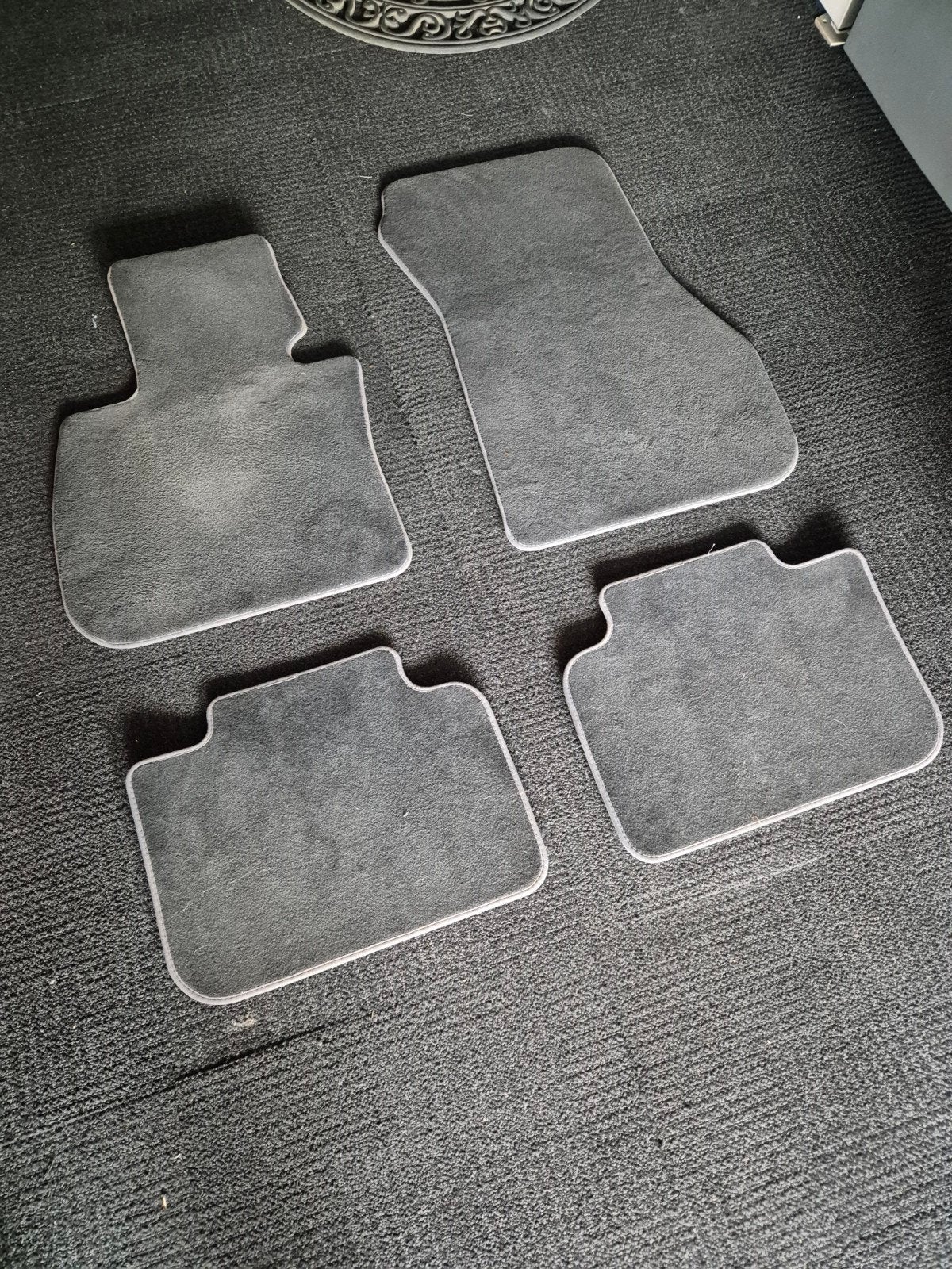 🩶🖤 BMW X1 X2 Automatten Set F48 F39 in Nette Staat..., Auto diversen, Automatten, Ophalen of Verzenden