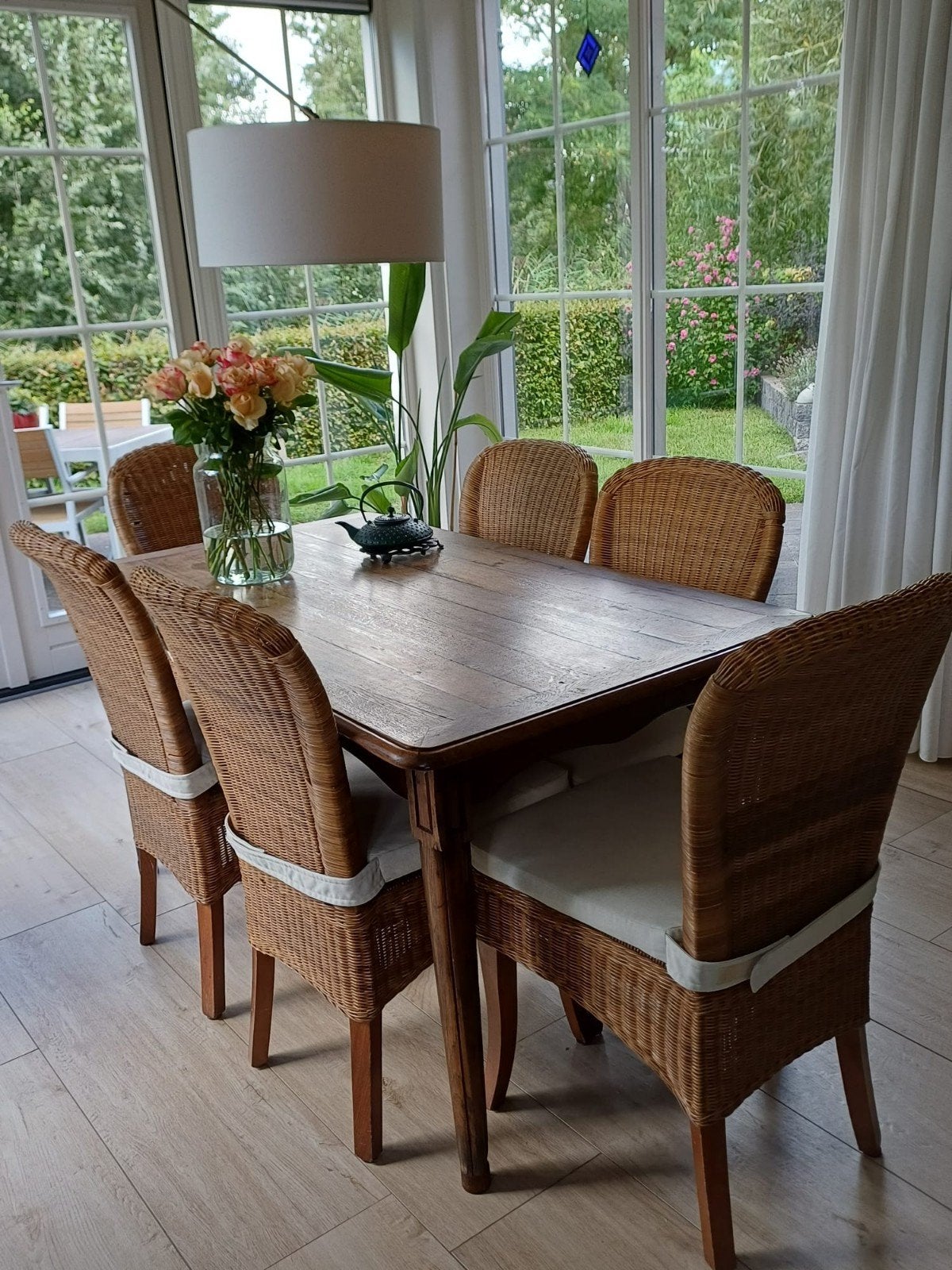 Antieke Eiken Eettafel met 6 pitriet Stoelen, Ophalen