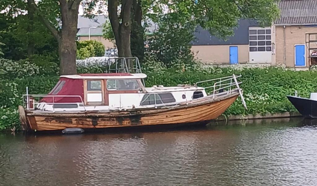 Gratis, goed lezen! Houten schip / motorboot / 'platbodem', Watersport en Boten, Ophalen, Gebruikt