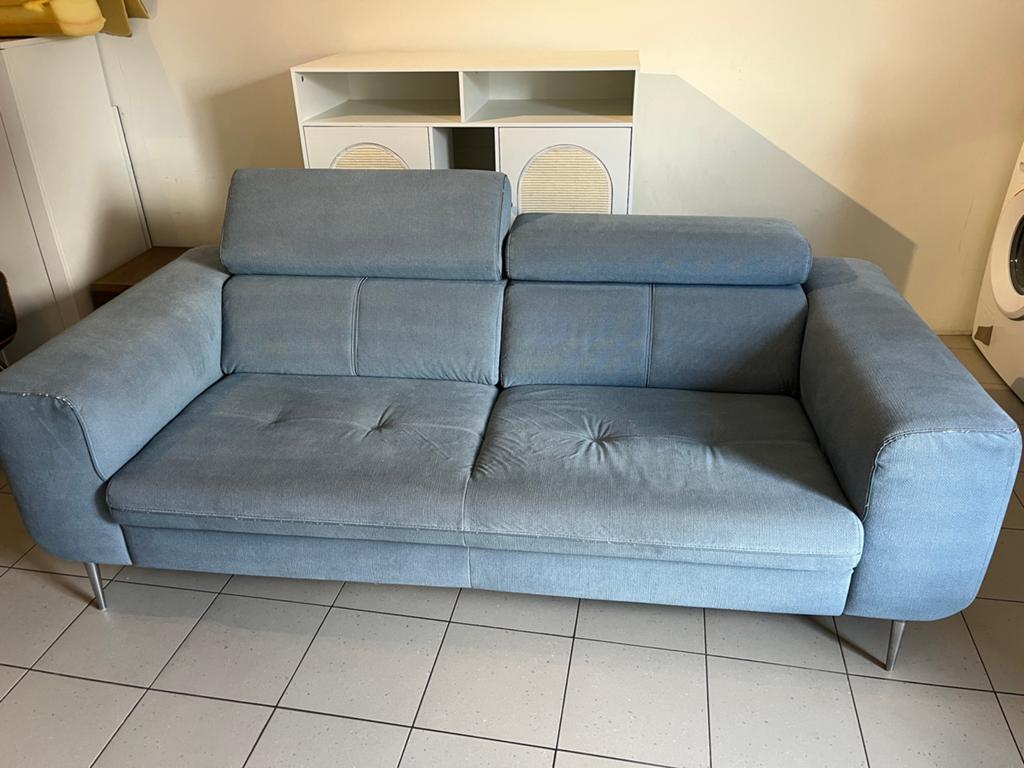 Comfortabele bank met draaibare hoofdsteun - Gratis af te ha, Huis en Inrichting, Banken | Bankstellen, Ophalen, Gebruikt, Driepersoons