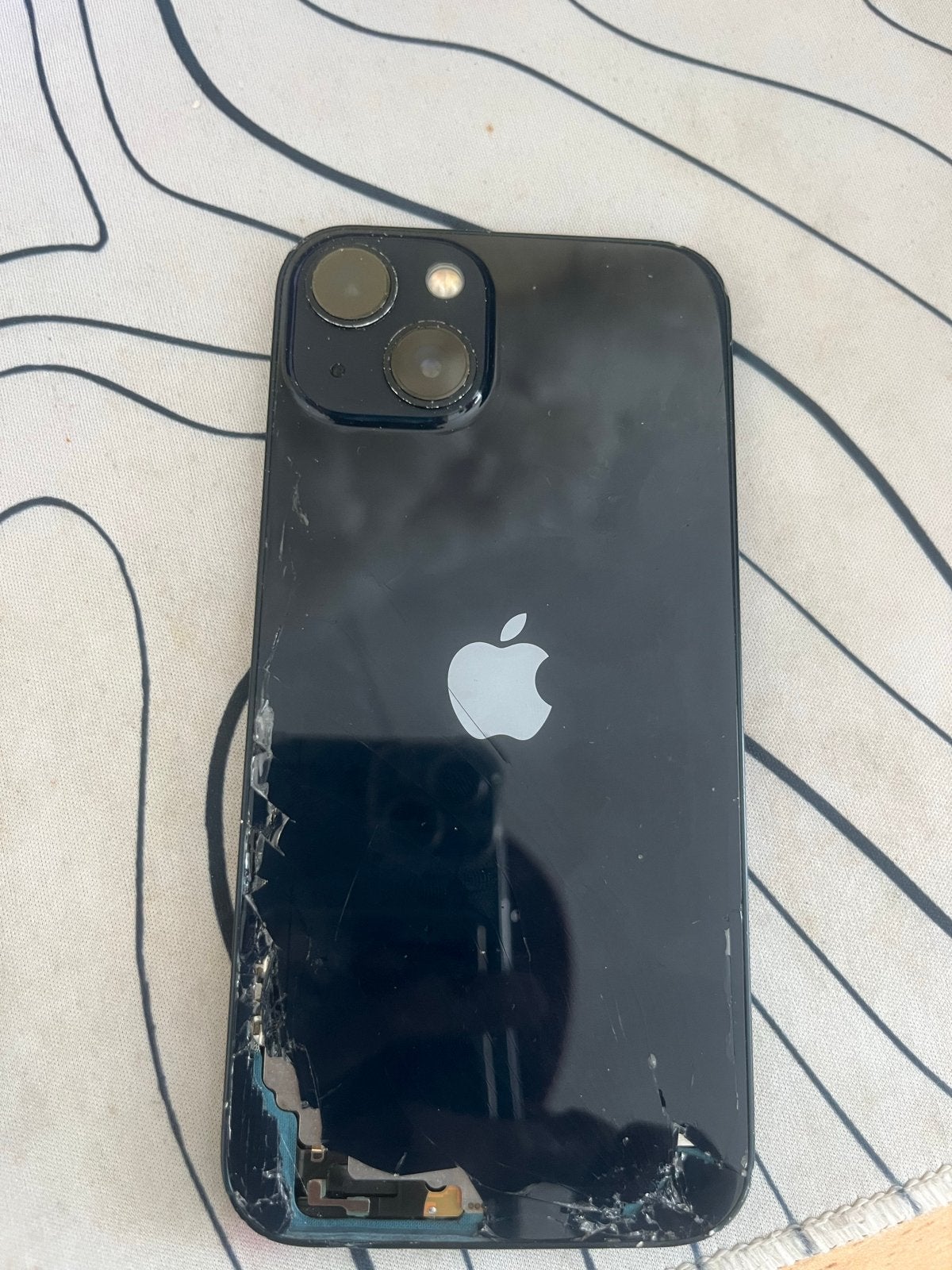iPhone 13 128 GB - Gebruikt met schade, Ophalen, Zwart, IPhone 13, Zonder simlock