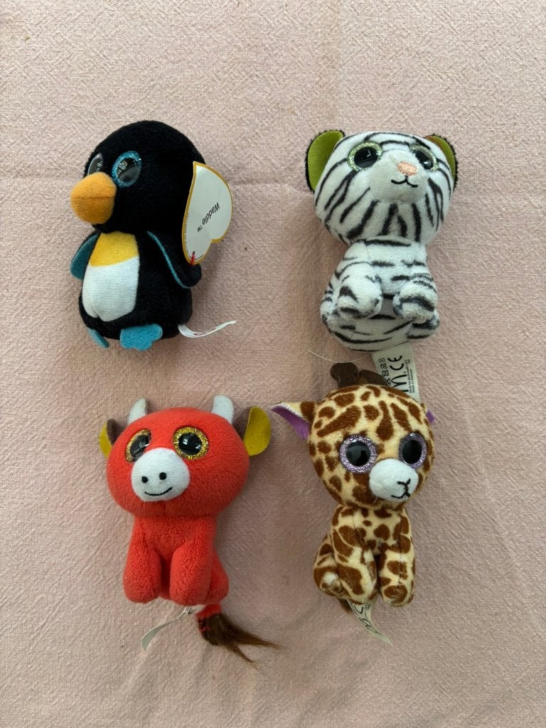 Mcdonalds happy meal 4 kleine ty knuffels 2017 set!, Pinguïn, Overige karakters, Ophalen of Verzenden, Zo goed als nieuw