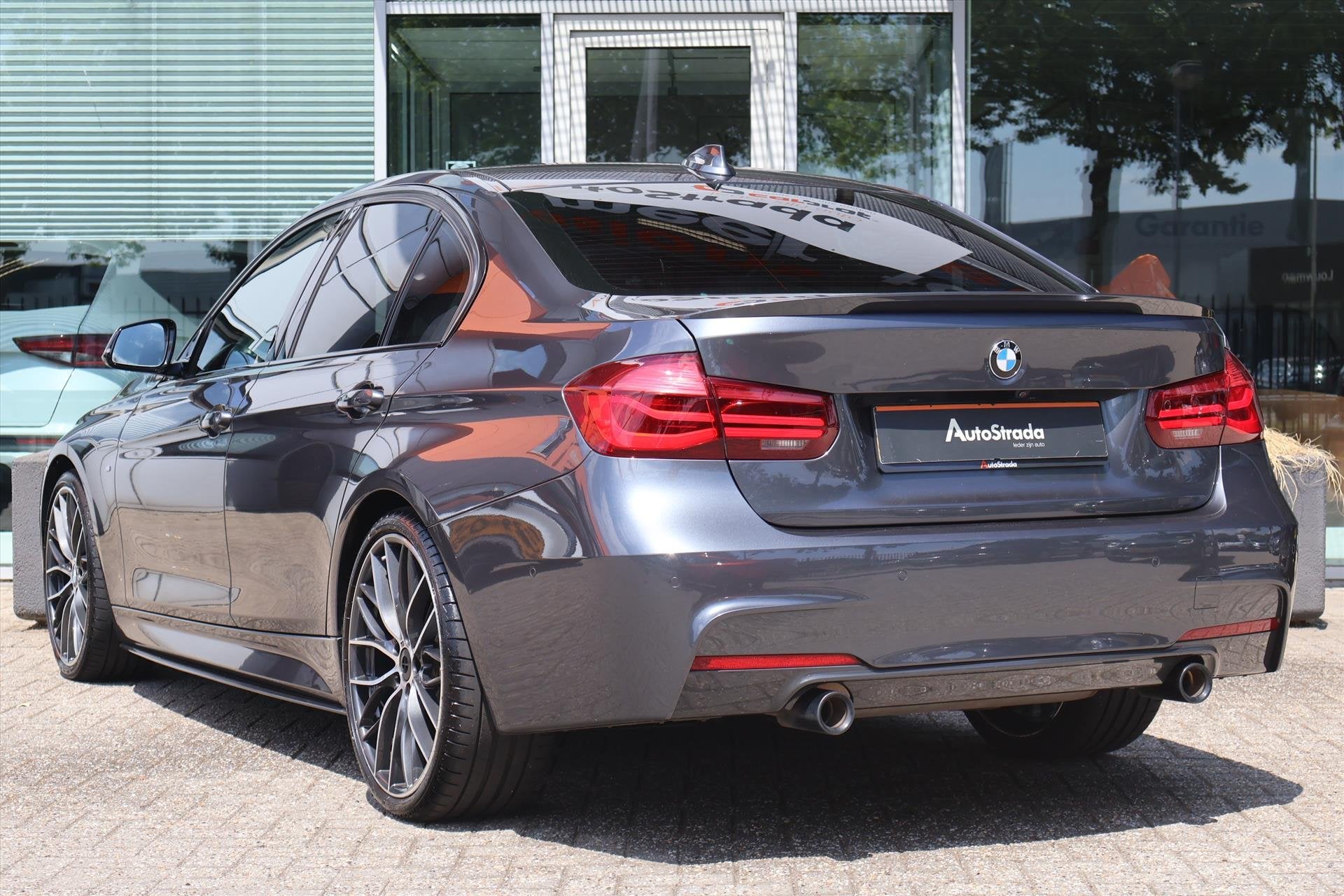 BMW 3-Serie (f30) 318i M-Sport | Cruise | Camera | Climate |, 136 pk, Gebruikt, 3 cilinders, Sedan