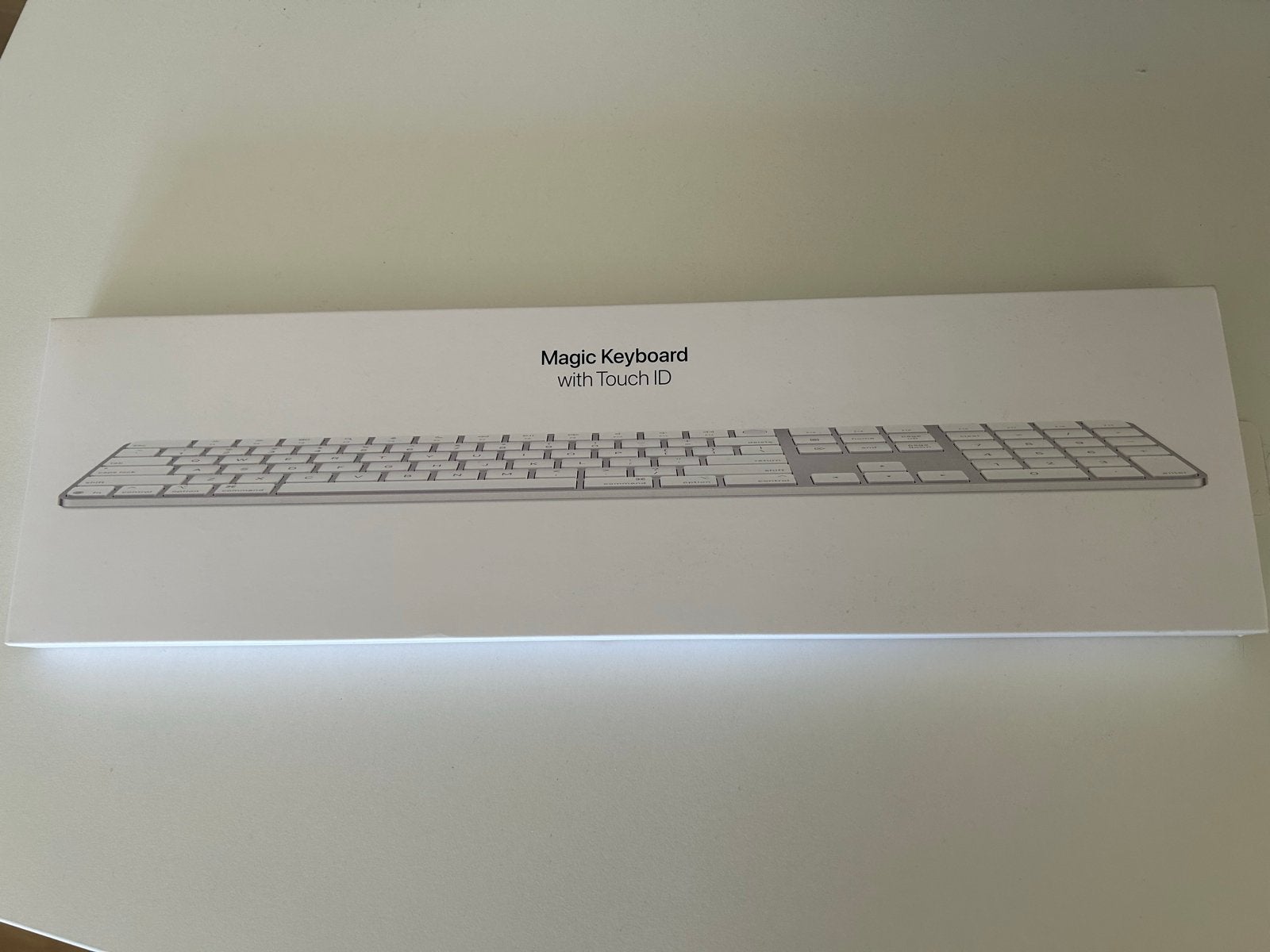 Apple Magic Keyboard met Touch ID en numeriek toetsenblok, Computers en Software, Toetsenborden, Ophalen of Verzenden, Draadloos