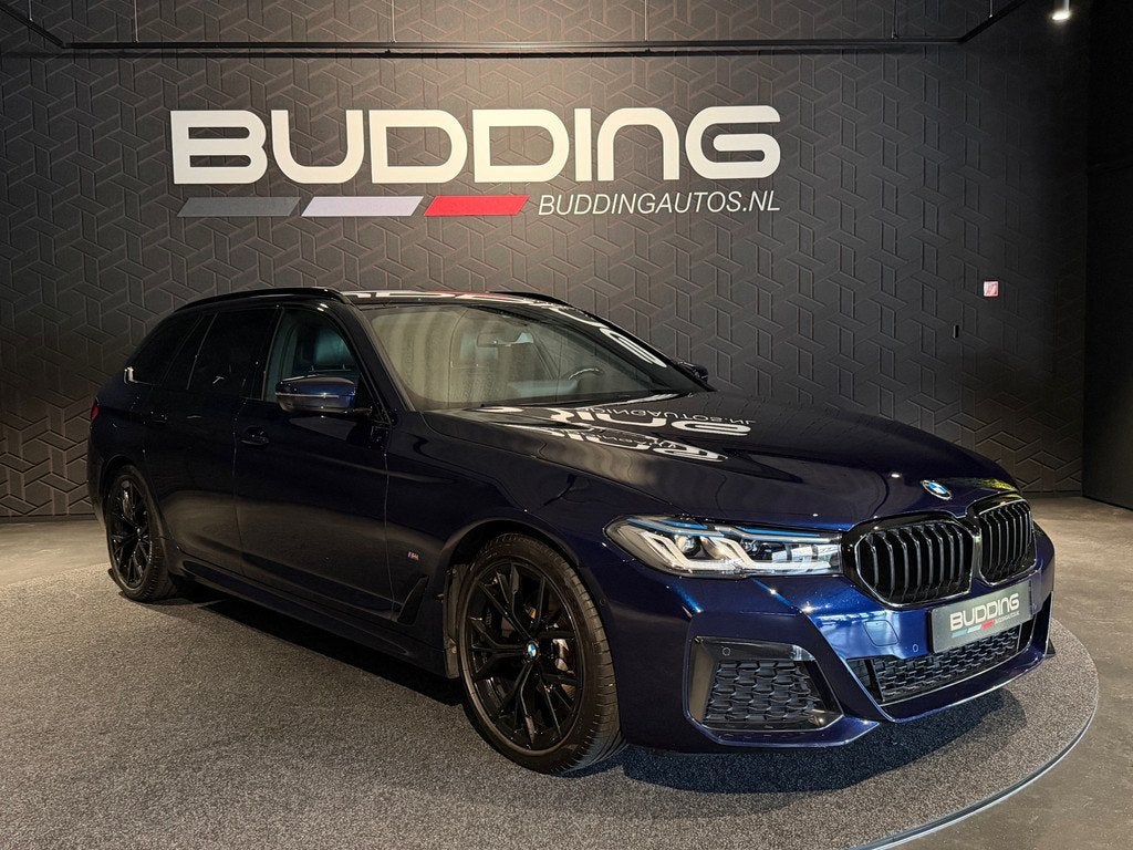 BMW 5 Serie Touring 520i Business Ed | M-sport | Trekhaak |, Achterwielaandrijving, Gebruikt, 4 cilinders, 2000 kg