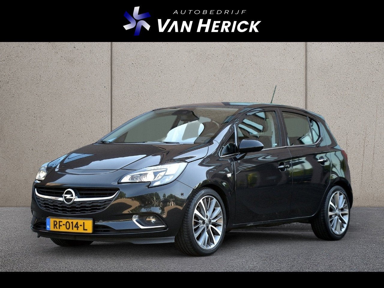 Opel Corsa 1.4 Innovation | Automaat | Trekhaak | Camera, Stof, Gebruikt, 4 cilinders, Bedrijf