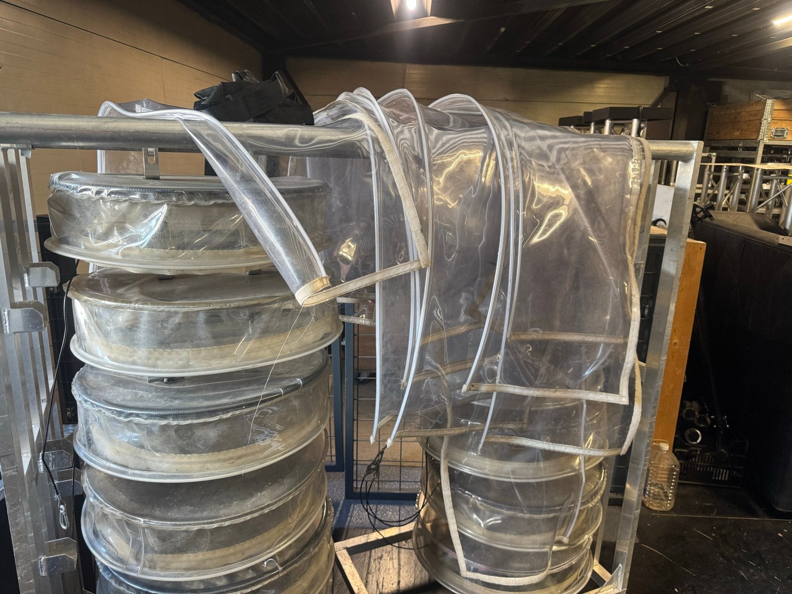12x Rombouts regenkappen 60 voor movingheads incl. kar, Ophalen, Gebruikt, Overige typen