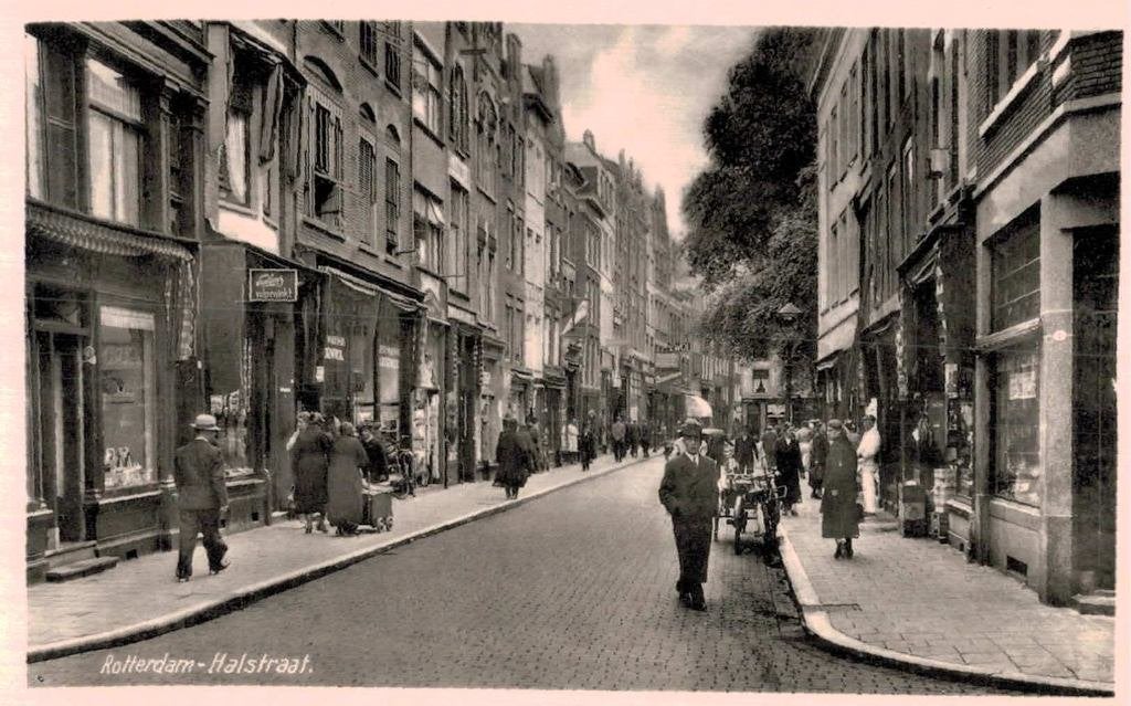 Jaren '30 ROTTERDAM - Halstraat Vele winkels. PRACHTIG, Verzamelen, Ophalen of Verzenden, 1920 tot 1940, Ongelopen, Zuid-Holland