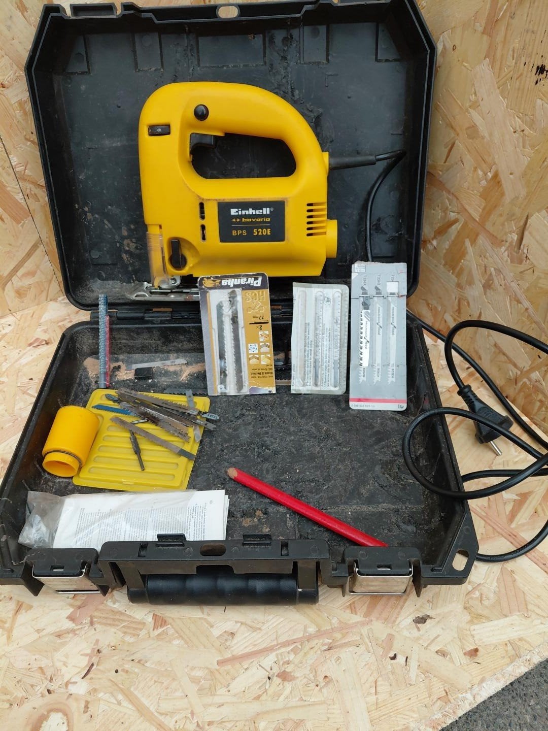 Einhell Bavaria BPS 520E decoupeerzaag + DeWalt koffer, Doe-het-zelf en Verbouw, Gereedschap | Zaagmachines, Ophalen, Decoupeerzaag