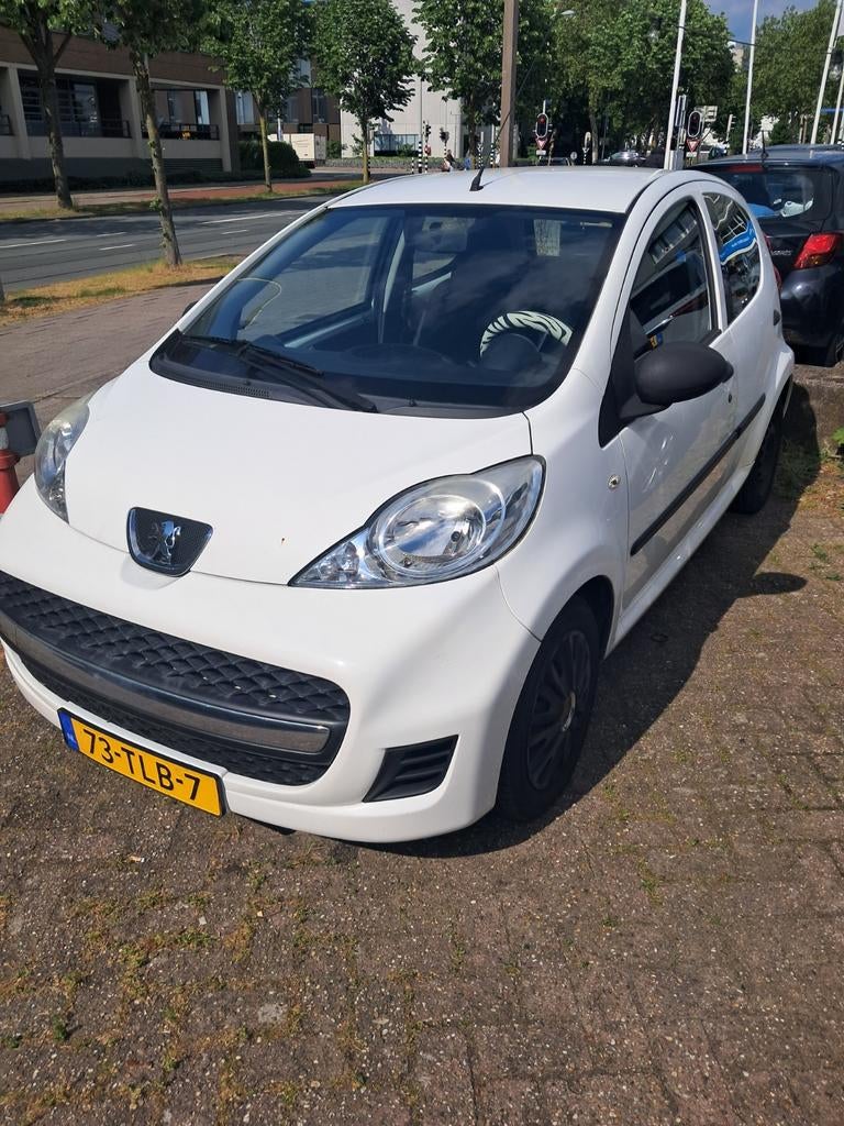 Peugeot 107 1.0 12V 5DR 2012 Wit airco NAP, 4 stoelen, Origineel Nederlands, Bedrijf, Handgeschakeld