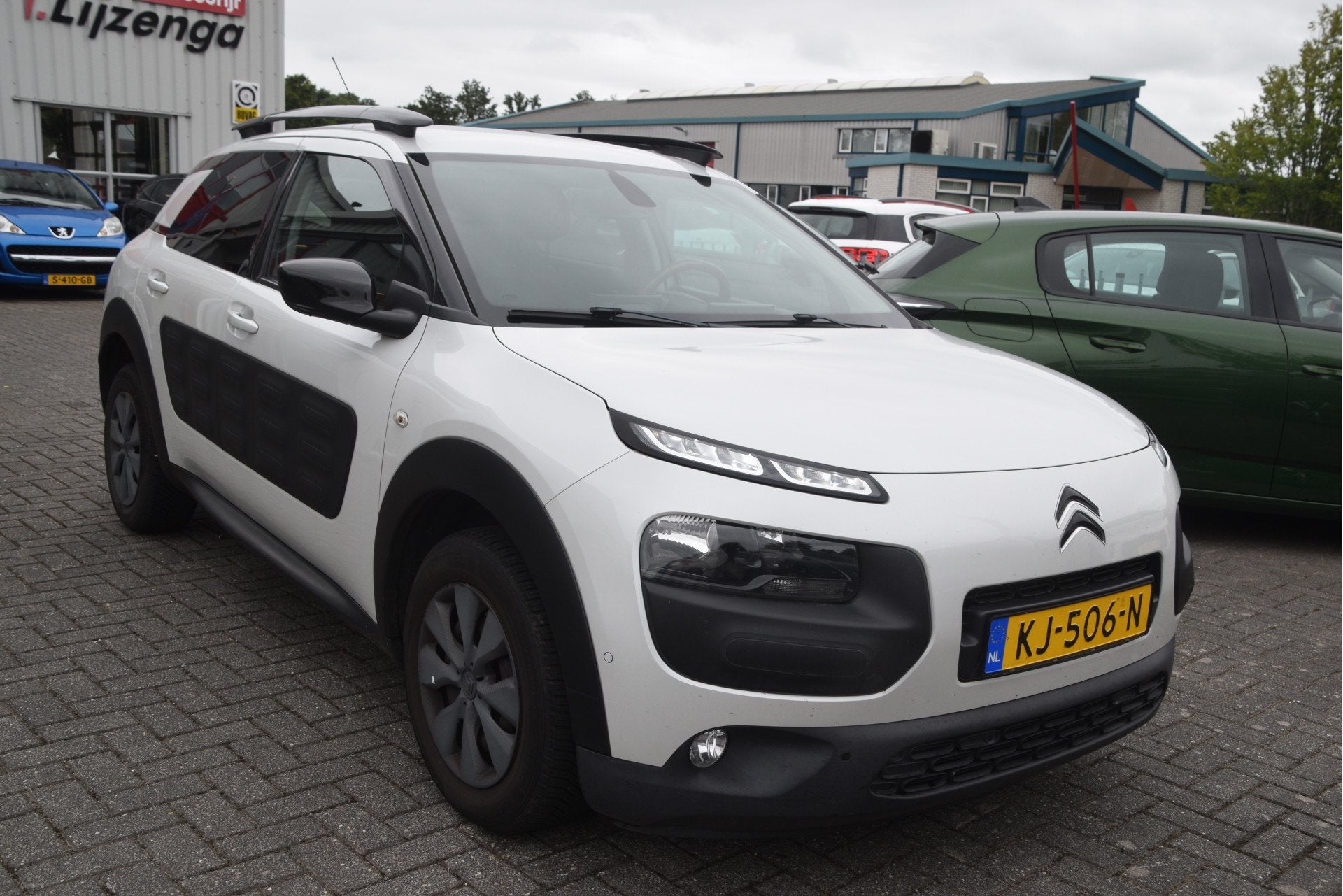 Citroën C4 Cactus 1.6 BlueHDi Business Plus Navi | Clima |, Auto's, Citroën, Voorwielaandrijving, Euro 6, 96 €/maand, Wit