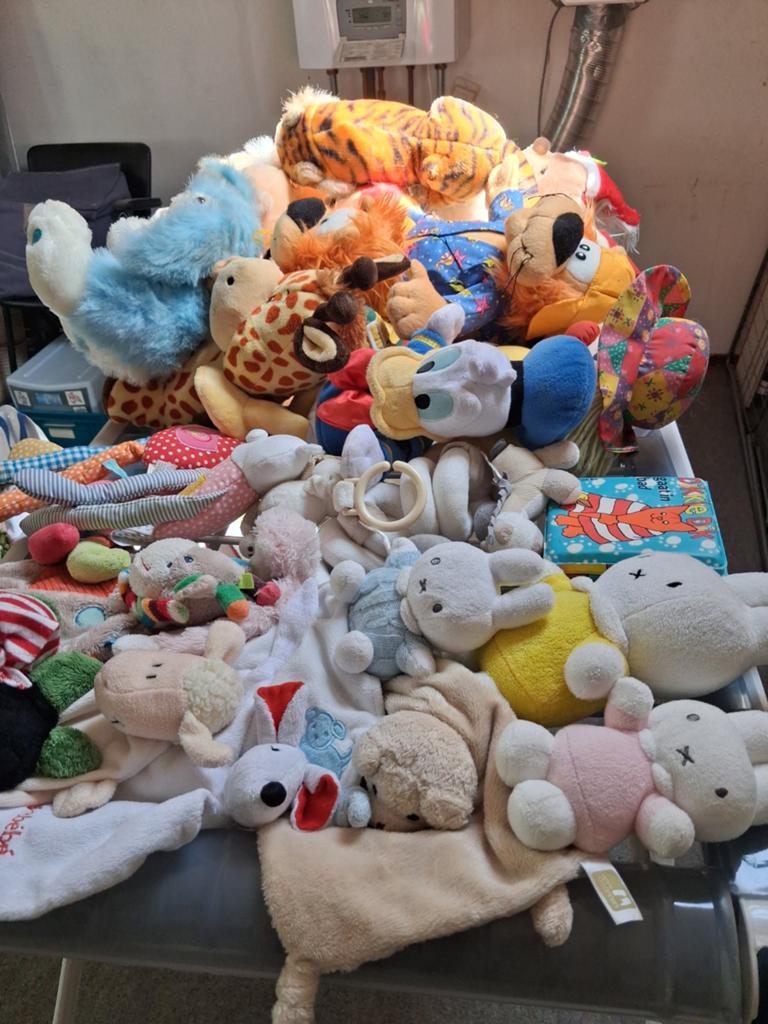 Heel veel knuffels, Kinderen en Baby's, Speelgoed | Knuffels en Pluche, Ophalen, Zo goed als nieuw, Overige typen