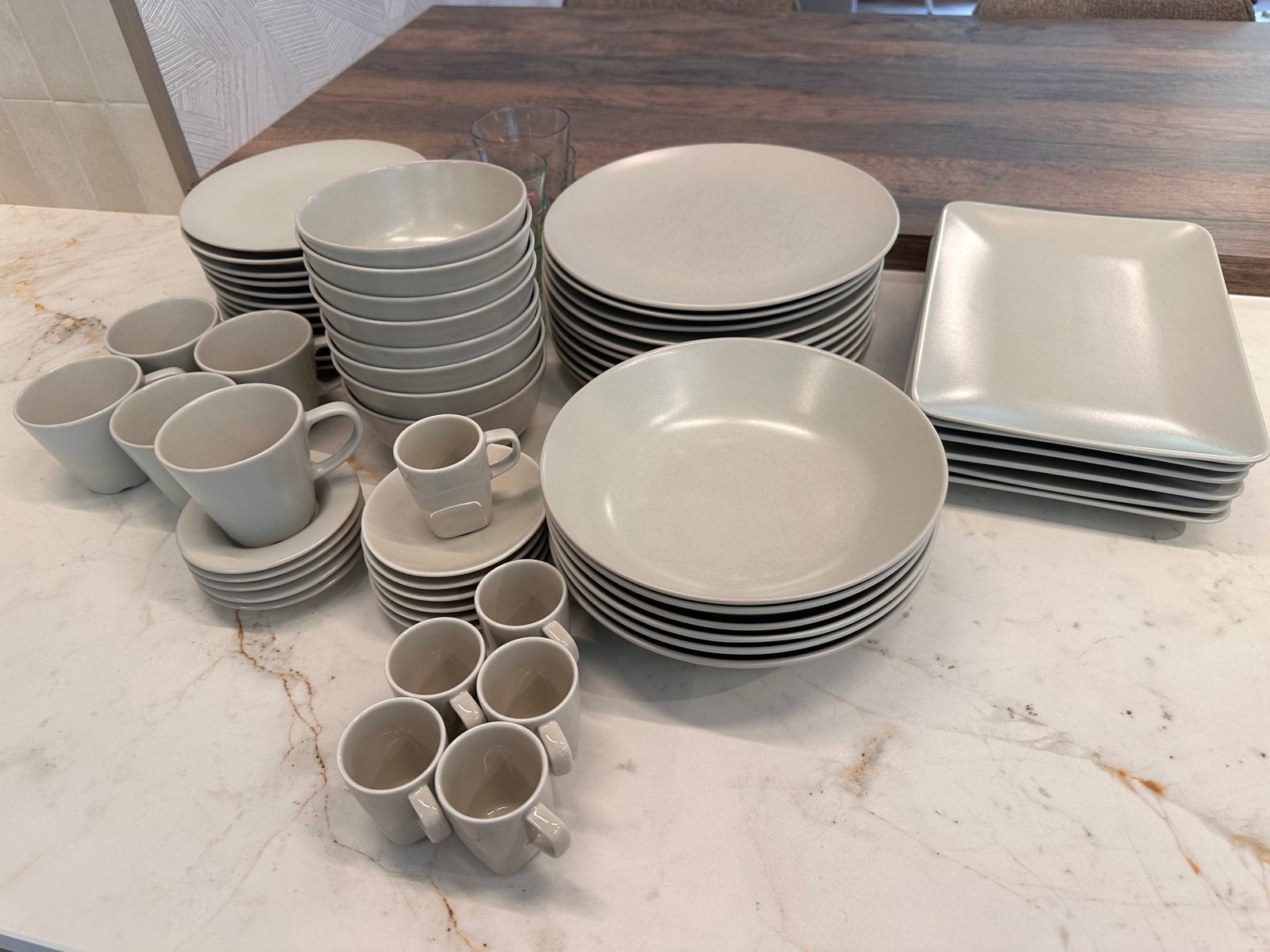 Servies Ikea, Huis en Inrichting, Ophalen, Gebruikt, Bord(en), Overige stijlen