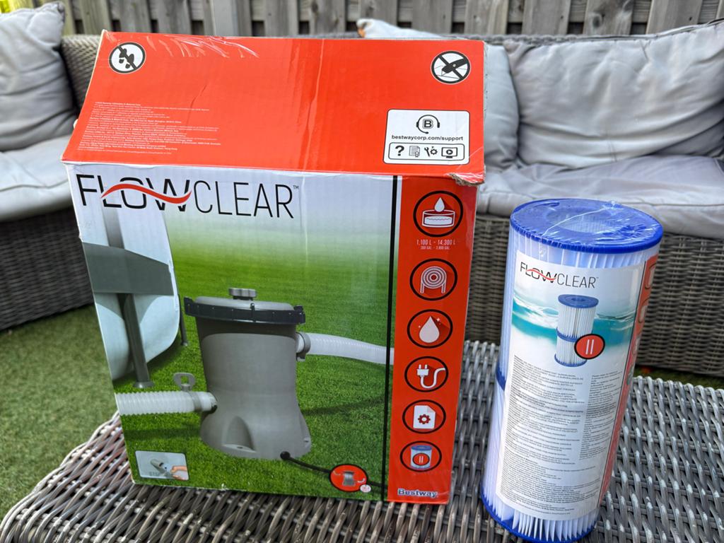 Nieuwe Flowclear Zwembadpomp met filterpatronen, Ophalen of Verzenden, Nieuw, Zwembadpomp