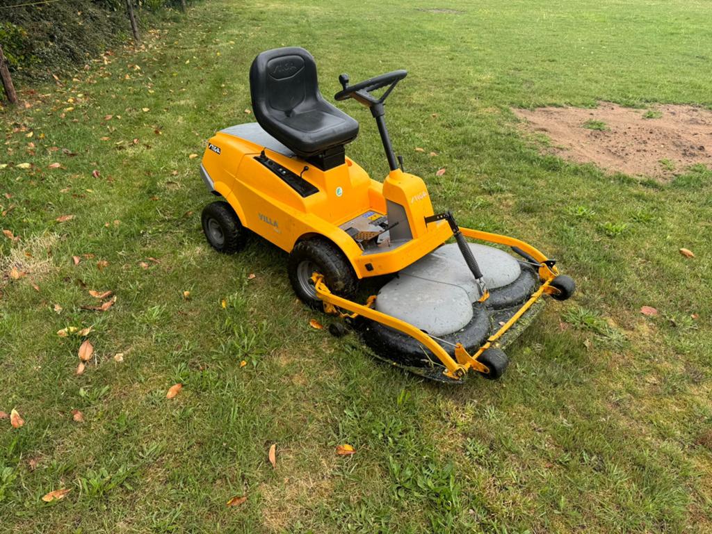 Stiga Villa Hydrostaat Honda 2 cilinder, Ophalen, Zo goed als nieuw, Elektrische starter, 90 tot 120 cm