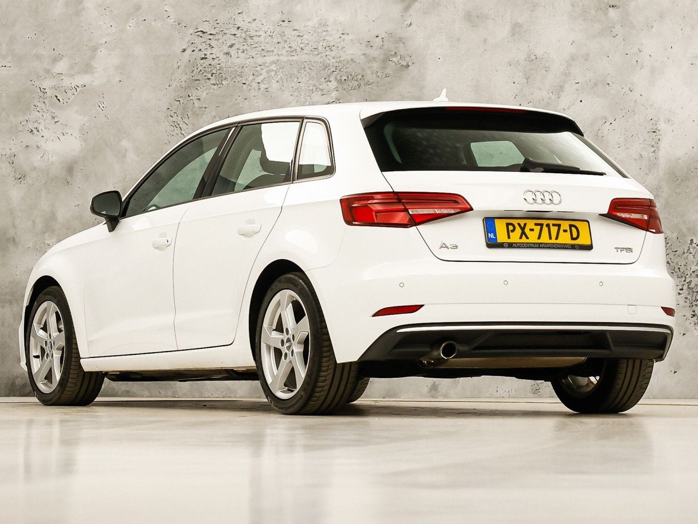 Audi A3 Sportback 1.0 TFSI Sport (GROOT NAVI, DYNAMISCHE KNI, 12 maanden, Stof, Wit, Origineel Nederlands