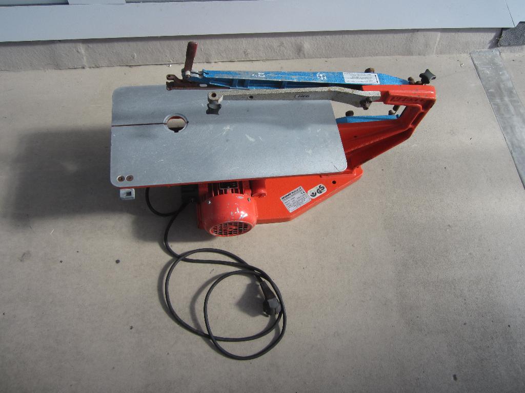 HEGNER Multicut 2-S Figuurzaag, Gebruikt, Hegner, Ophalen of Verzenden, 30 tot 70 mm