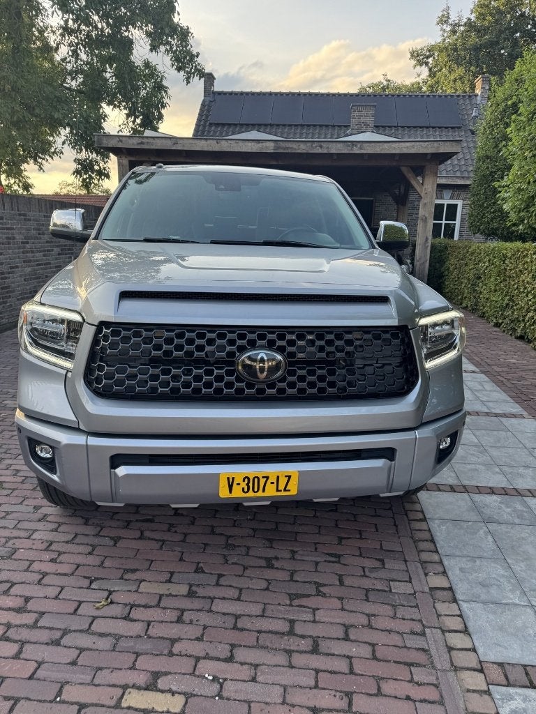 Toyota Tundra 2018 platium, Auto's, Automaat, Dealer onderhouden, Vierwielaandrijving, Particulier