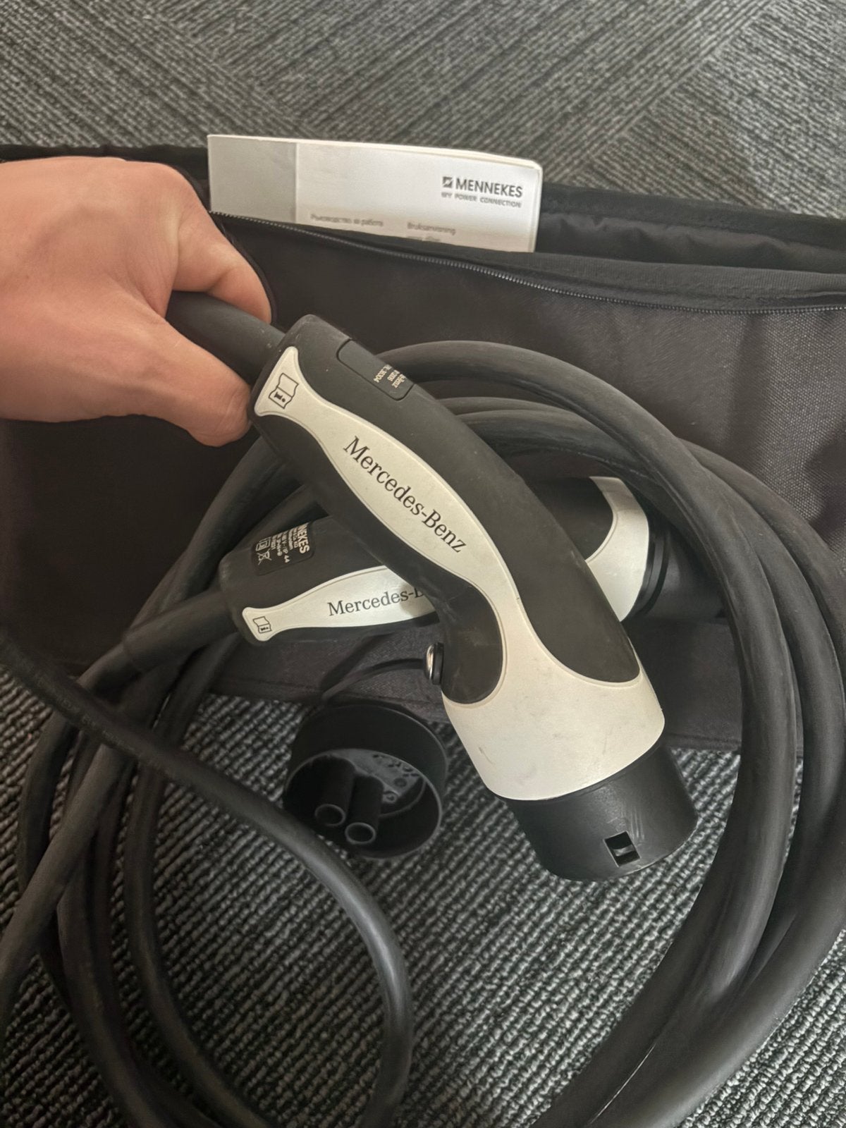 Originele Mercedes-Benz Mennekes Mode 3 laadkabel + tas, Verzenden, Zo goed als nieuw, Laadkabel
