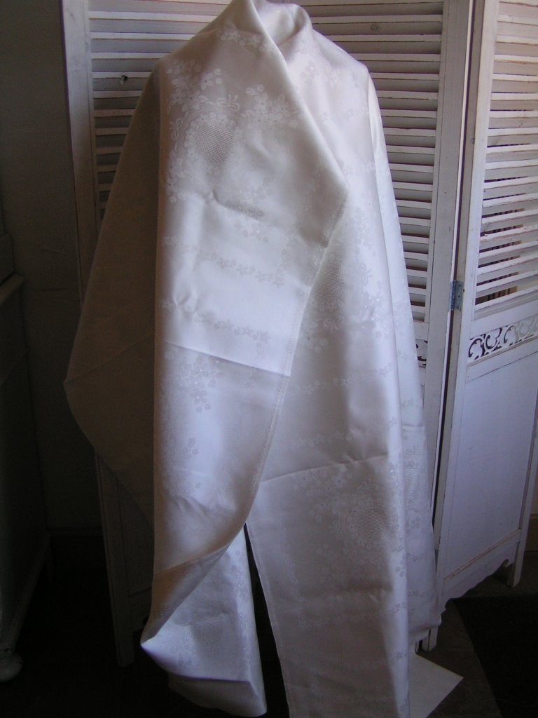 nieuwe coupon satijndamast nr YY 268, Hobby en Vrije tijd, Stoffen en Lappen, Overige materialen, Verzenden, 120 cm of meer, Wit