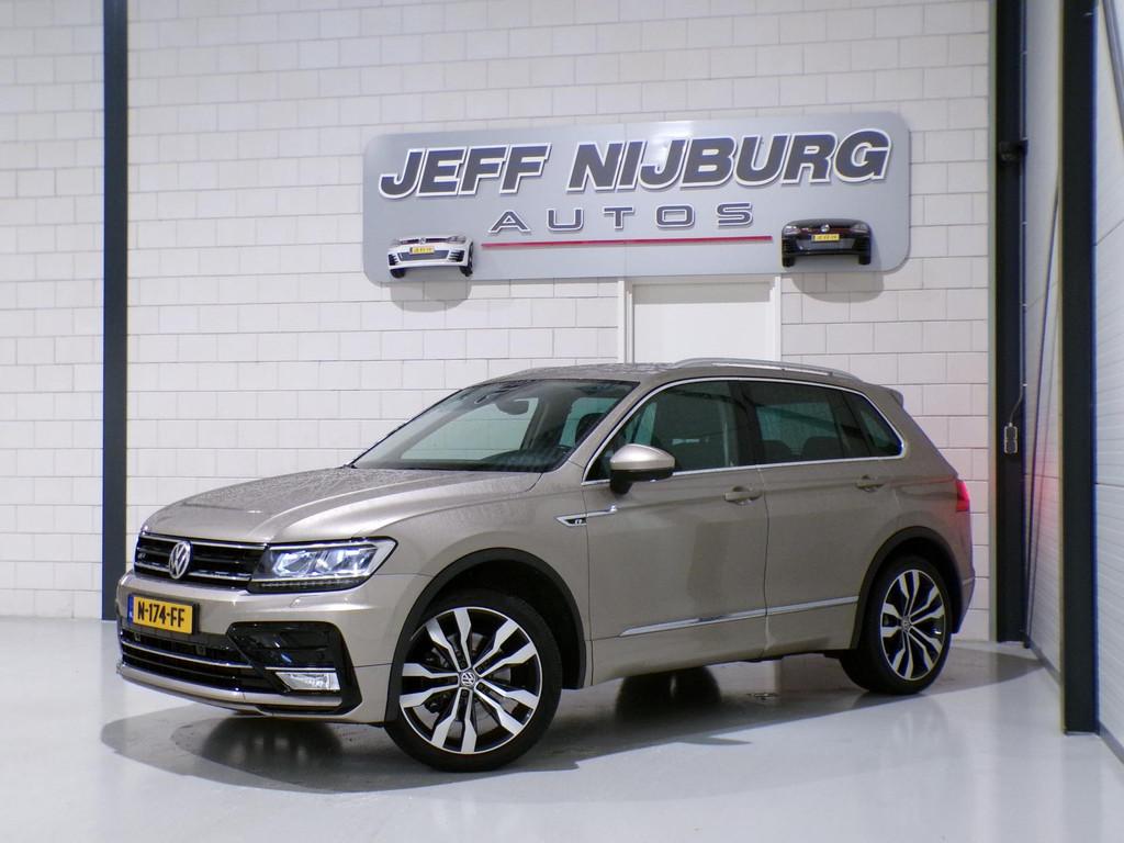 Volkswagen Tiguan 2.0 TSI DSG 220PK 4Motion Highline R-Line, Auto's, Volkswagen, Gebruikt, Euro 6, 4 cilinders, Bedrijf