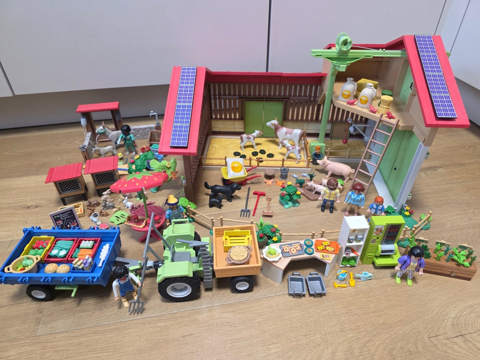 Playmobil 71304 grote boerderij, 71249 tractor en veel meer, Kinderen en Baby's, Speelgoed | Playmobil, Ophalen of Verzenden, Zo goed als nieuw