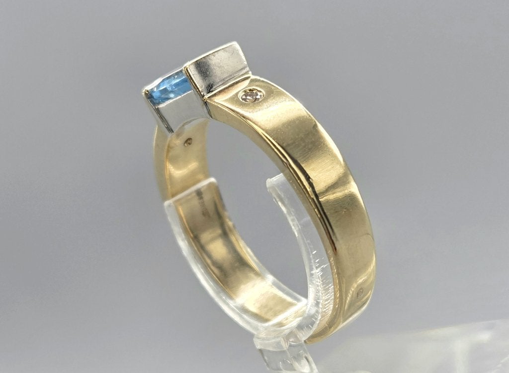 Gouden Vintage edelsteen topaas en diamant. 2026/491, 18 tot 19, Blauw, ., Ophalen of Verzenden