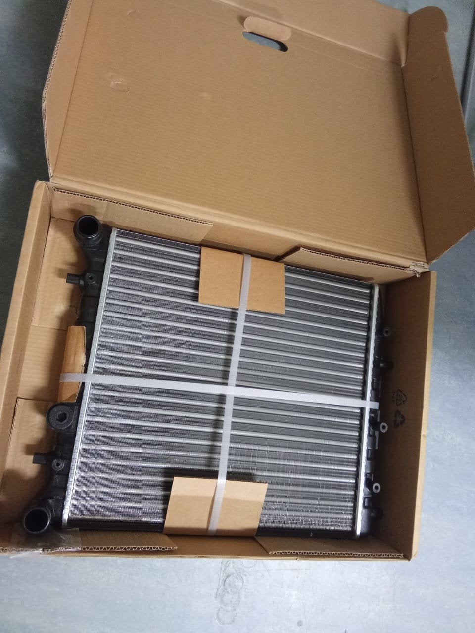 Nissens Radiator voor Seat Ibiza (2002) 1.2 - Nieuw, Ophalen