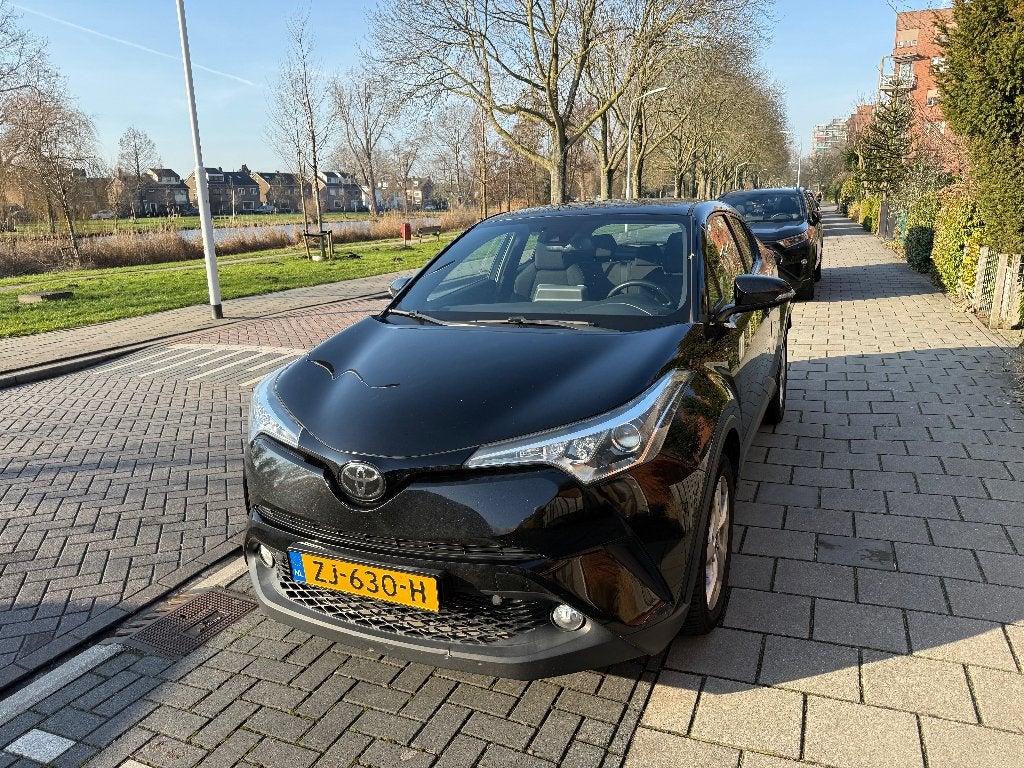 Toyota C-HR 1.2 Turbo 116pk 2019 Zwart, Auto's, Voorwielaandrijving, 15 km/l, 4 cilinders, 116 pk