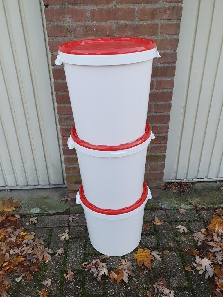 Grote 30 liter emmers met deksel., Ophalen of Verzenden, Nieuw, Henkel