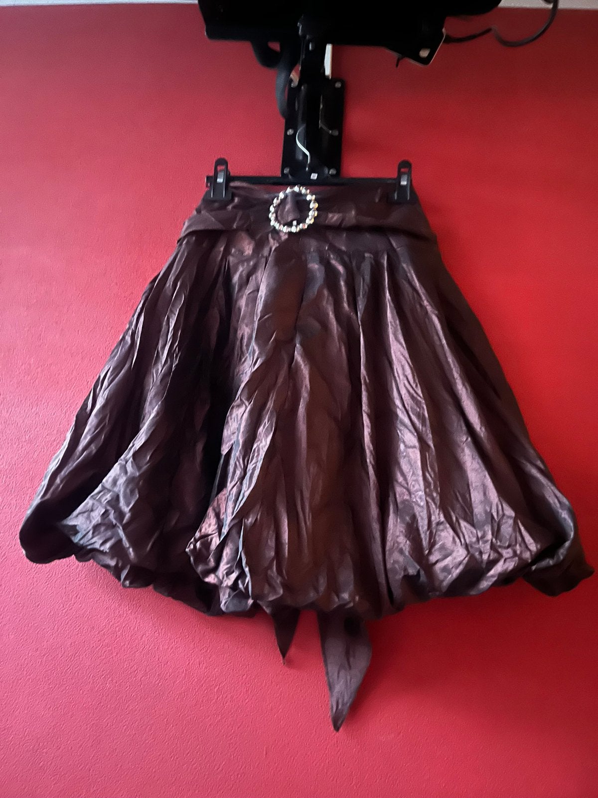 Feestelijke aubergine rok met strik ceintuur maat M. ZGAN, Kleding | Dames, Maat 38/40 (M), Overige kleuren, Ophalen of Verzenden