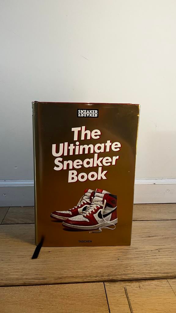 OPHALEN HOORN: The Ultimate Sneaker book, Ophalen, Zo goed als nieuw, Overige onderwerpen, Geschikt voor kinderen