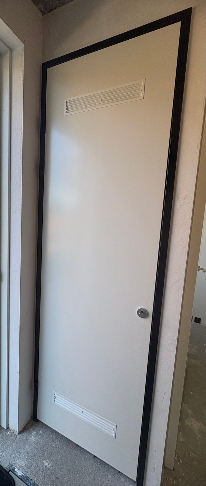 NIEUWE Svedex meterkastdeur wit. Incl. Slotgat en Sleutel, Doe-het-zelf en Verbouw, Ophalen, Minder dan 80 cm, Binnendeur, Nieuw