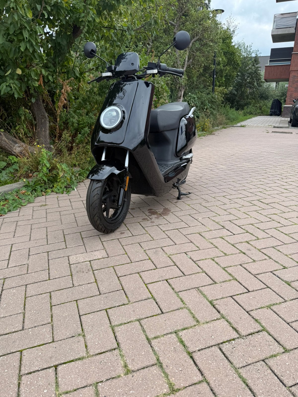 Niu, Fietsen en Brommers, Scooters | Overige merken, Ophalen, Zo goed als nieuw, Elektrisch
