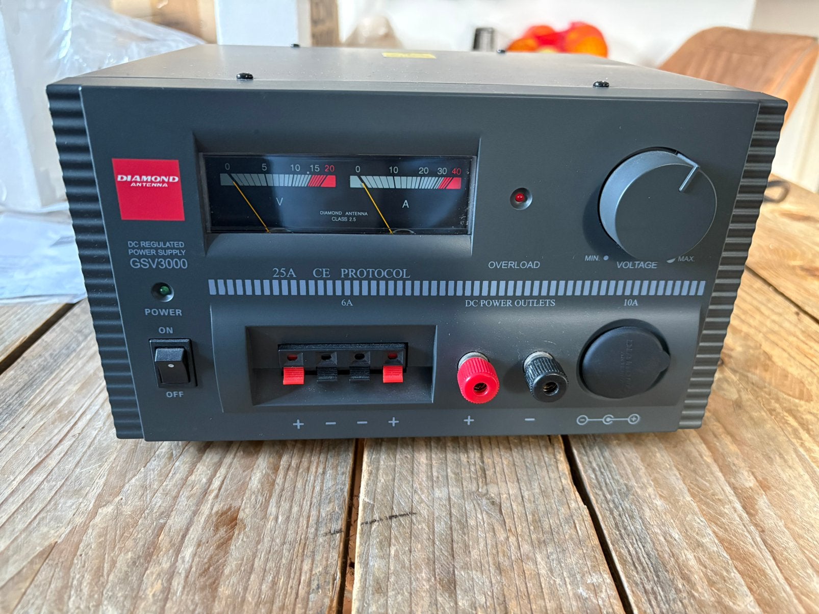 Diamond GSV-3000 voeding 34 Ampere, Telecommunicatie, Ophalen of Verzenden, Nieuw