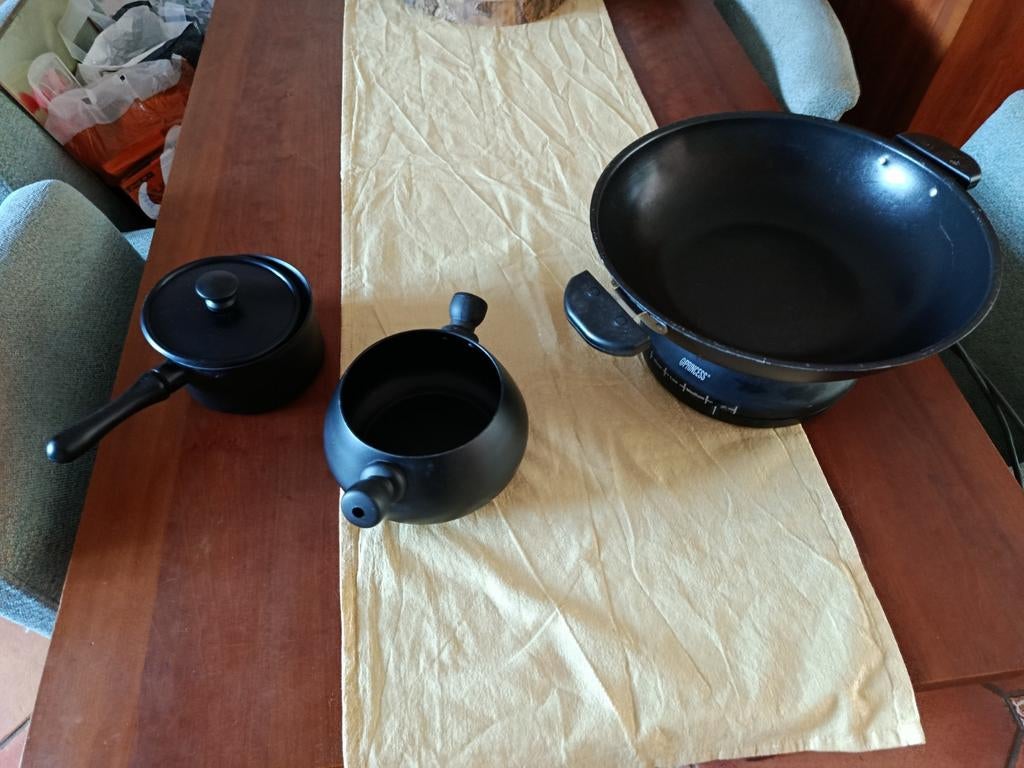 Princess wok-, fondue- en sauspan op elektrische unit, Ophalen