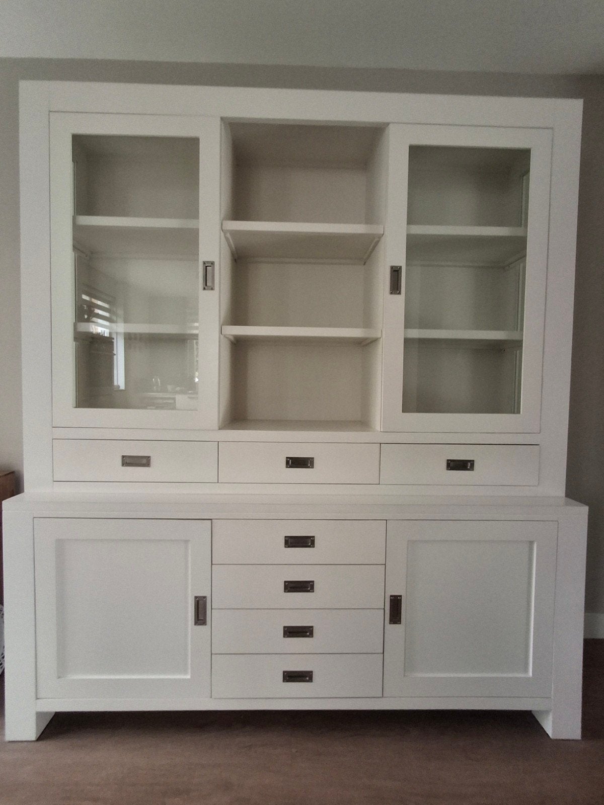 Grote witte buffetkast met vitrine en lades vd Troubadour, Ophalen, Gebruikt, 200 cm of meer, 150 tot 200 cm