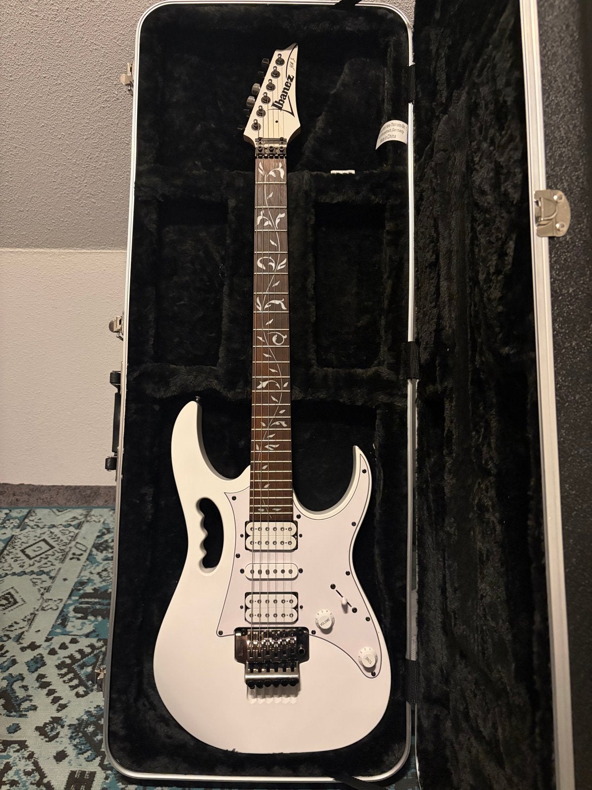 Ibanez JEMJR Steve Vai + koffer + versterker + band, Ophalen, Gebruikt, Ibanez, Met versterker