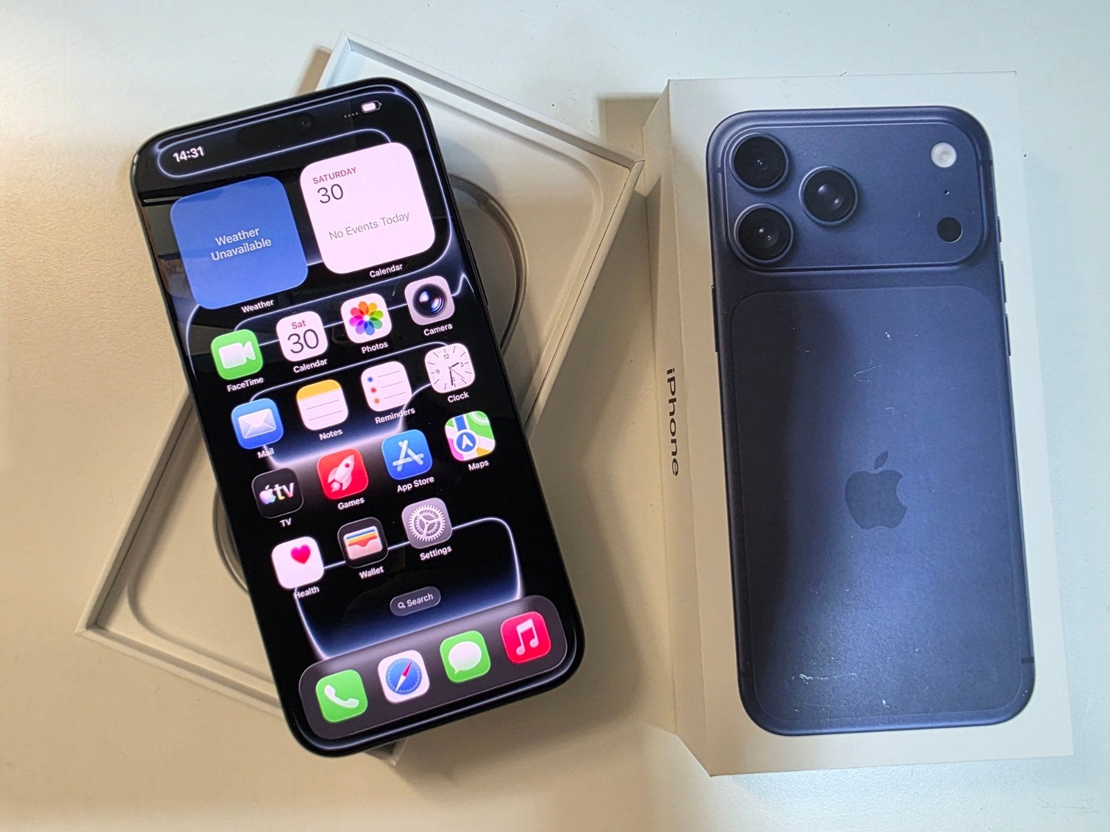 Iphone 17 Pro Max 256gb Nieuw, 256 GB, Gebruikt, Zwart, Rjsmartphonelelystad@gmail.com