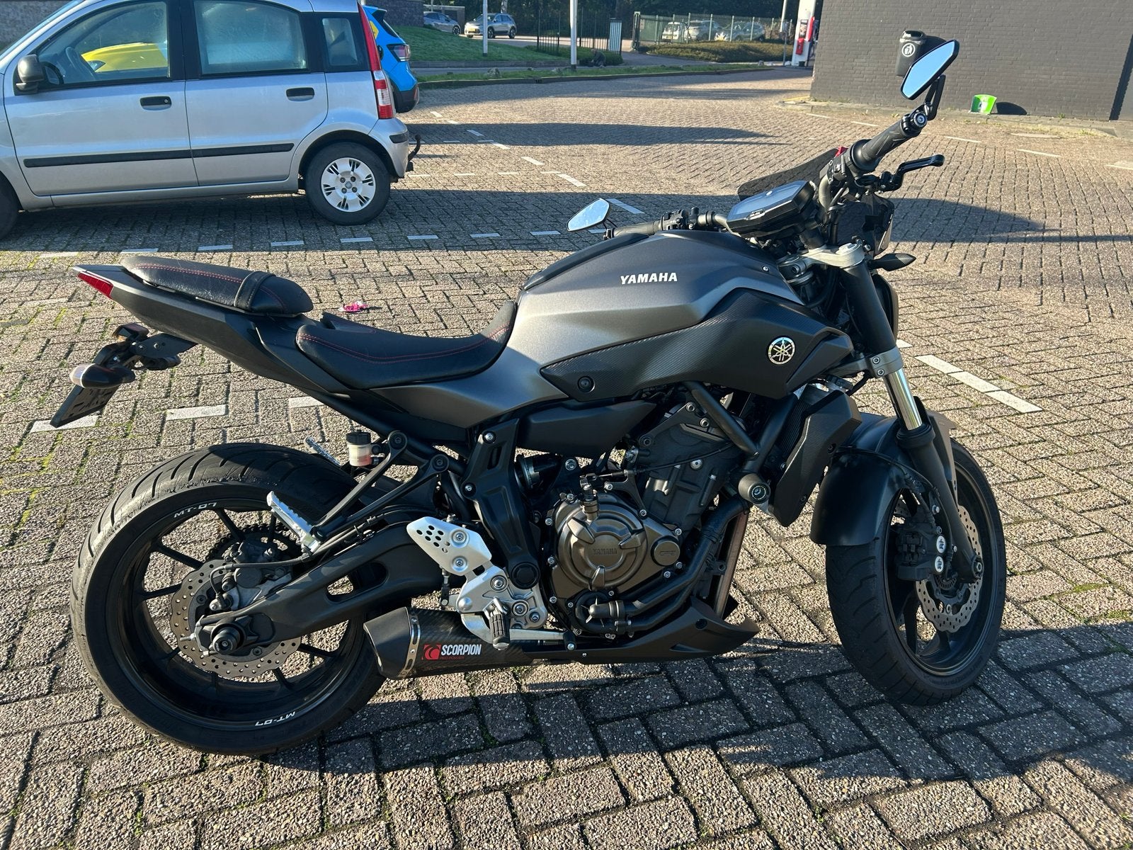Yamaha MT-07 | 2016 | 28.250 km | Scorpion uitlaat, Motoren, 2 cilinders, Motorrijbewijs A, Gebruikt, Particulier