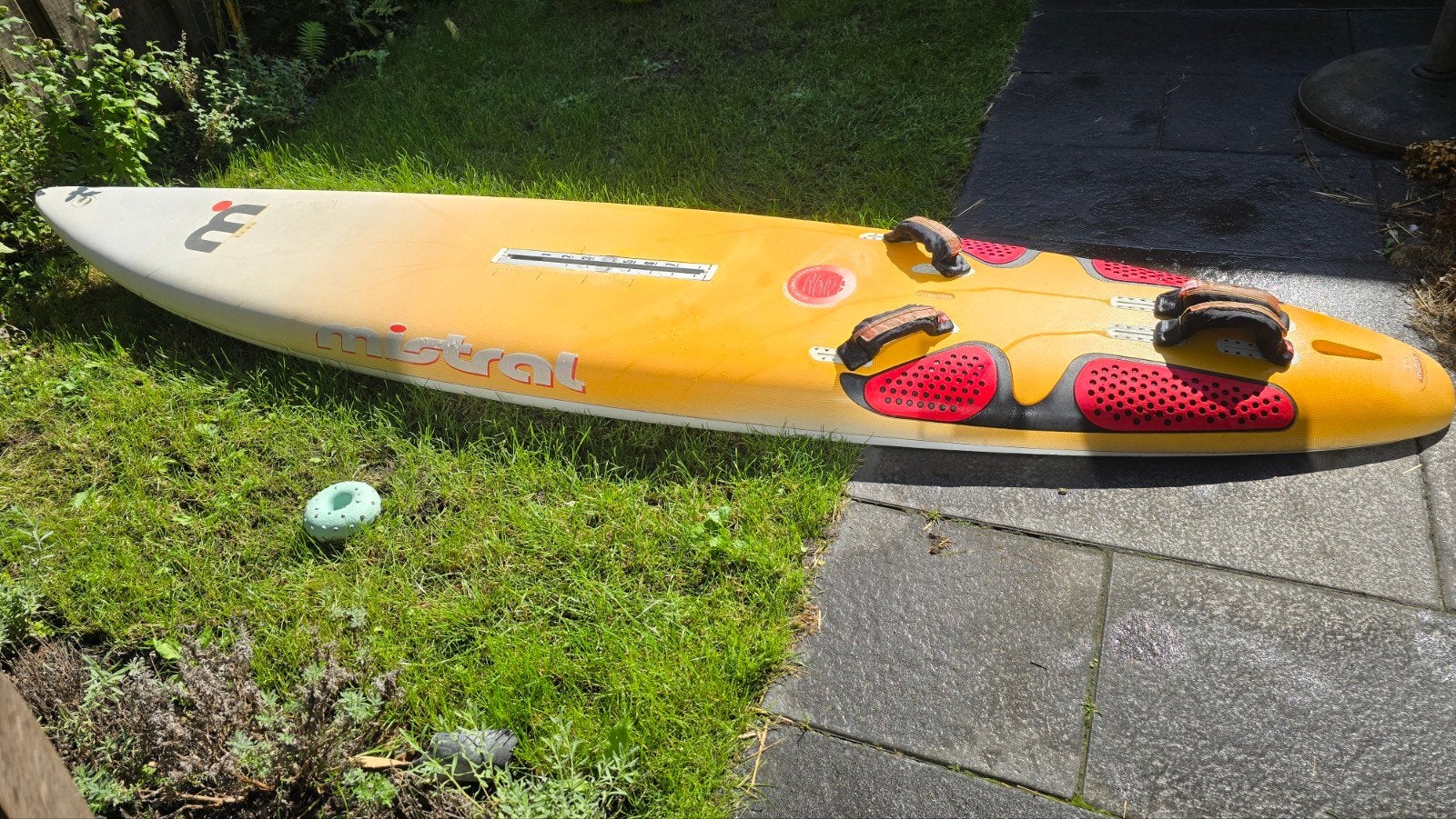 Foto 10 van Mistral Echo Windsurfplank - izgs