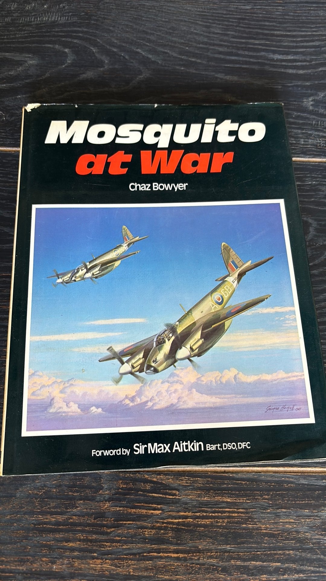 Boek Mosquito at War, Verzamelen, Luchtvaart en Vliegtuigspotten, Ophalen, Gebruikt, Boek of Tijdschrift