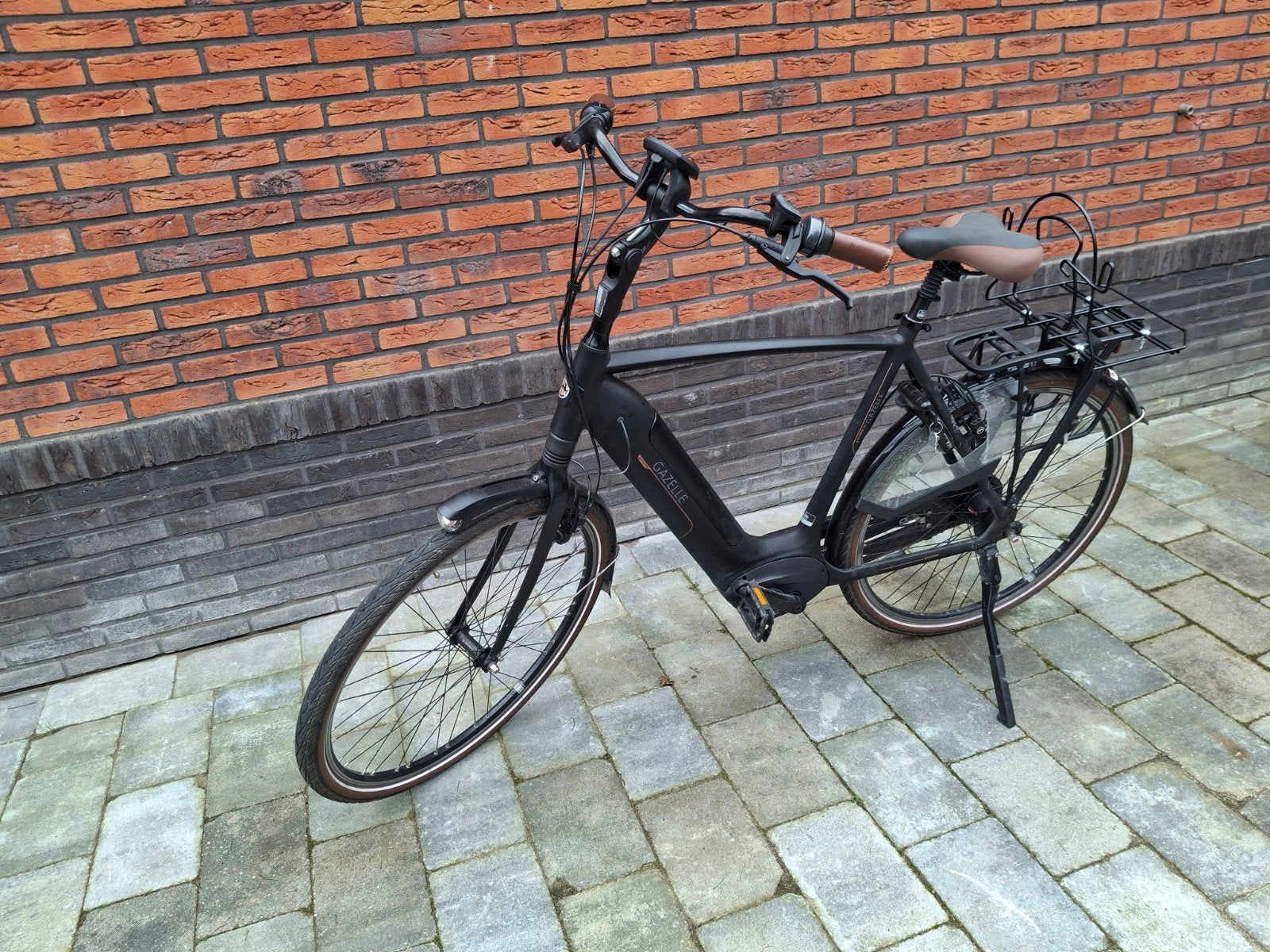 Gazelle Grenoble C8 HMB 61 inch 2021 elektrische fiets, 59 cm of meer, Ophalen, Zo goed als nieuw, Gazelle