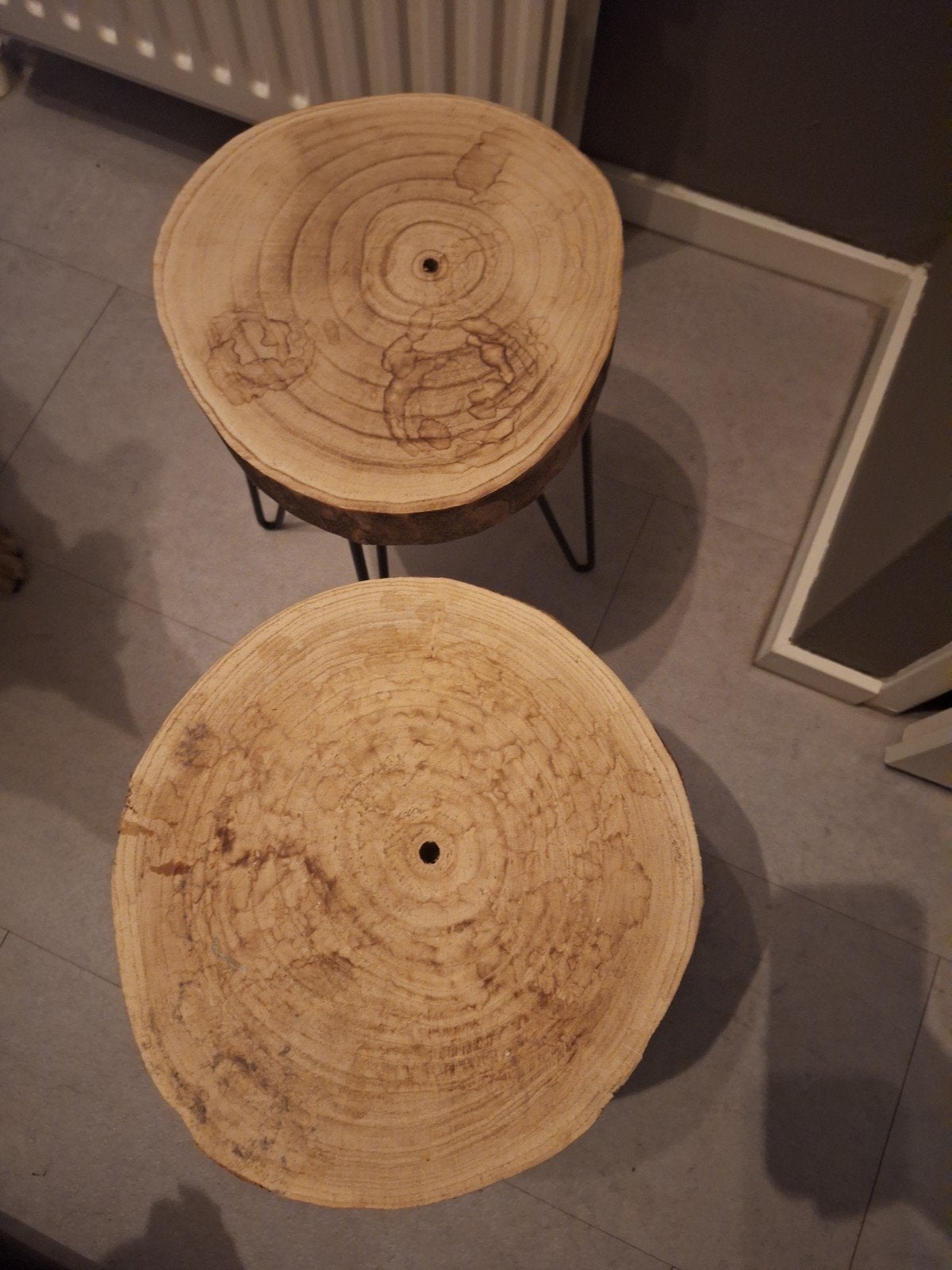 2 kleine tafeltjes, Ophalen of Verzenden, Rond, Minder dan 55 cm, 45 tot 60 cm