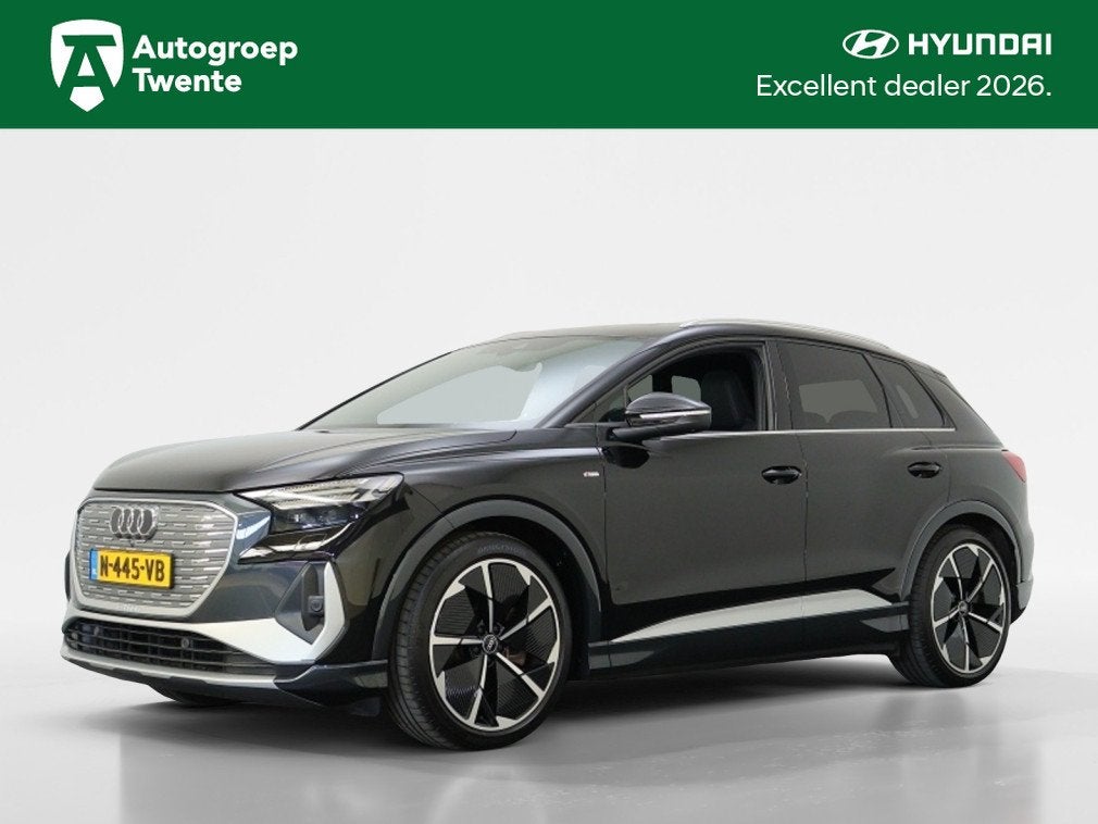 Audi Q4 e-tron 40 Launch ed. 77 kWh | Panoramadak | Trekhaak, 12 maanden, 0 cilinders, Gebruikt, Zwart