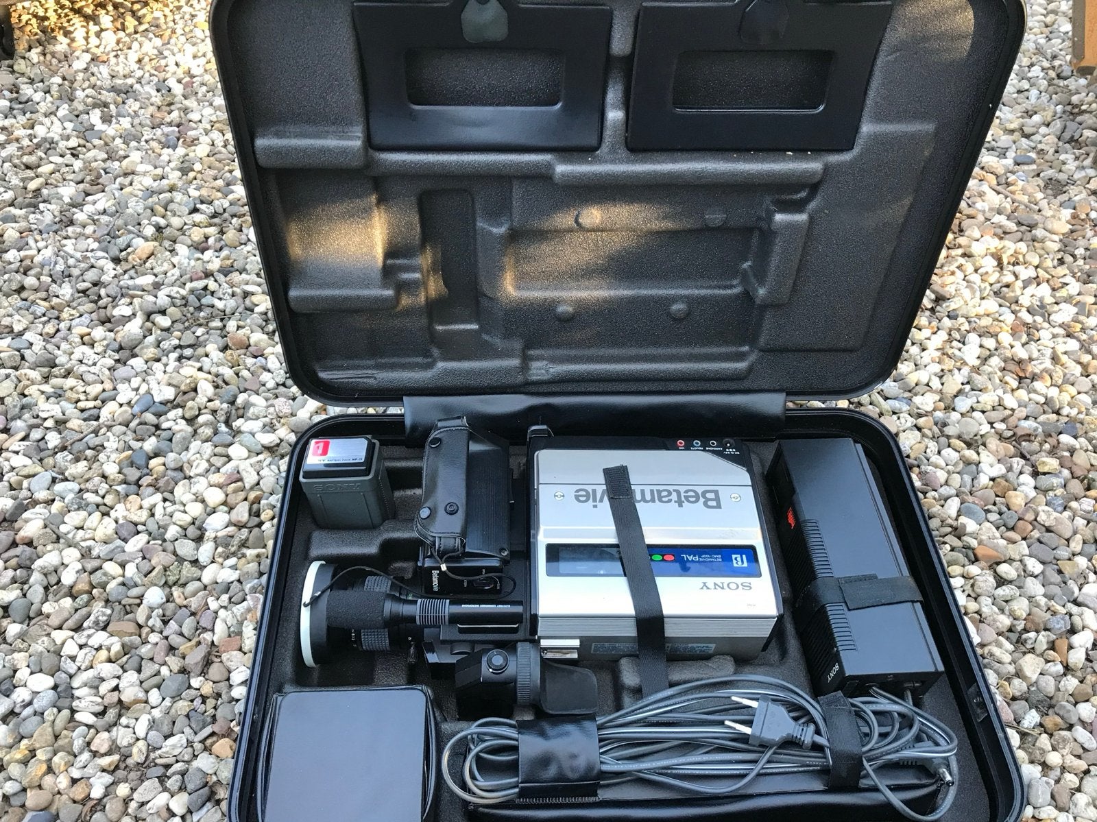 Sony Betamovie BMC-100P videocamera in koffer, Gebruikt, Overige soorten, Ophalen of Verzenden, Sony