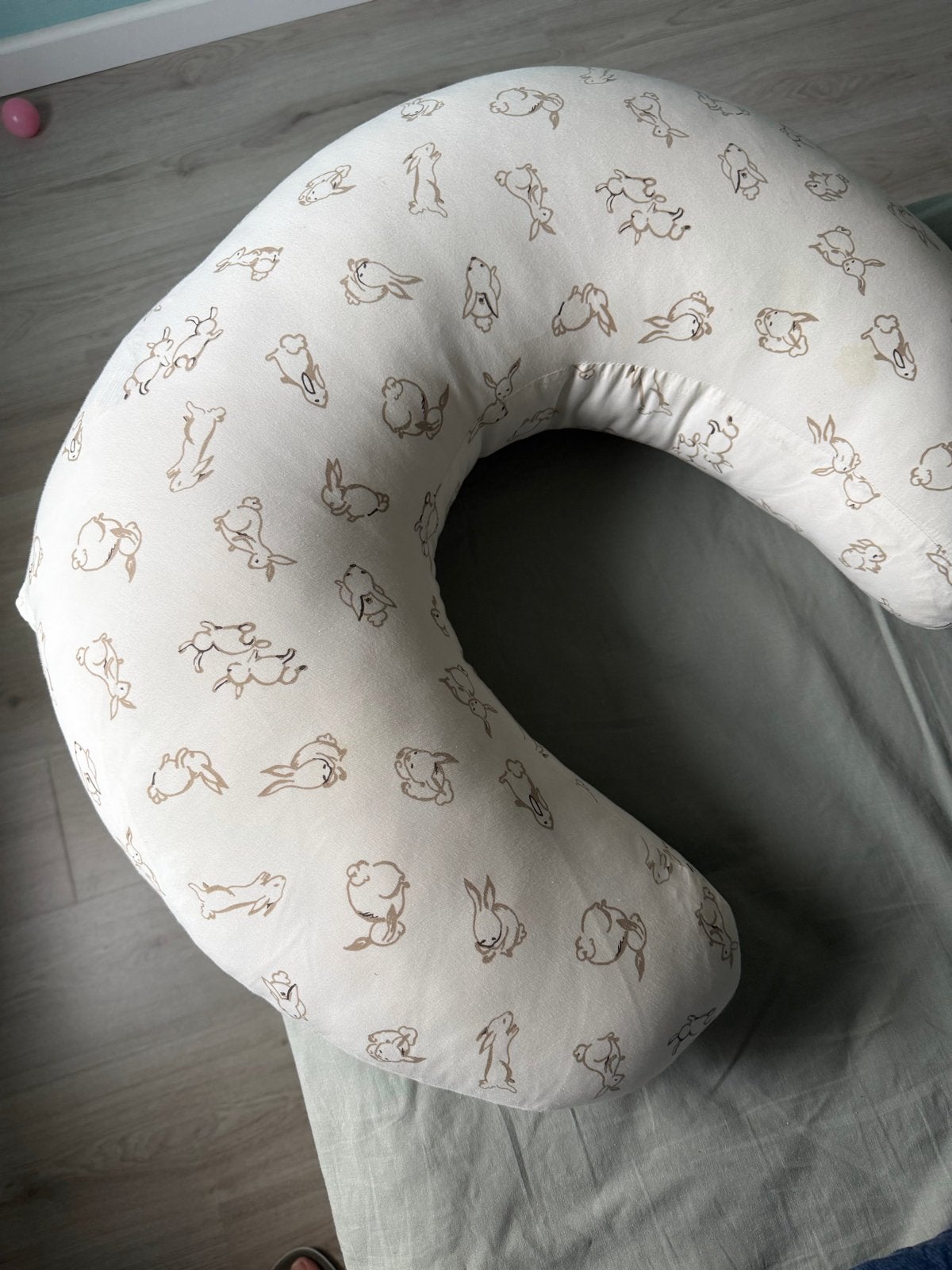 Ikea nursing pillow with additional cover, Ophalen, Zo goed als nieuw