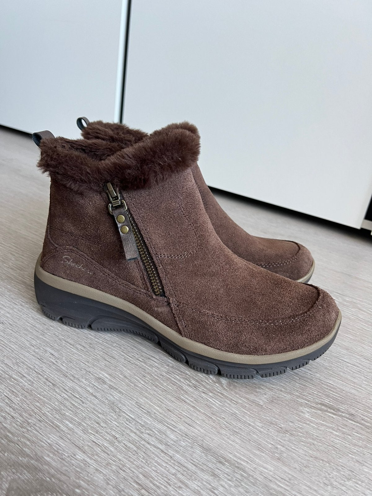 Skechers Easy Going / Maat 39, Bruin, Lage of Enkellaarzen, Ophalen of Verzenden, Gedragen