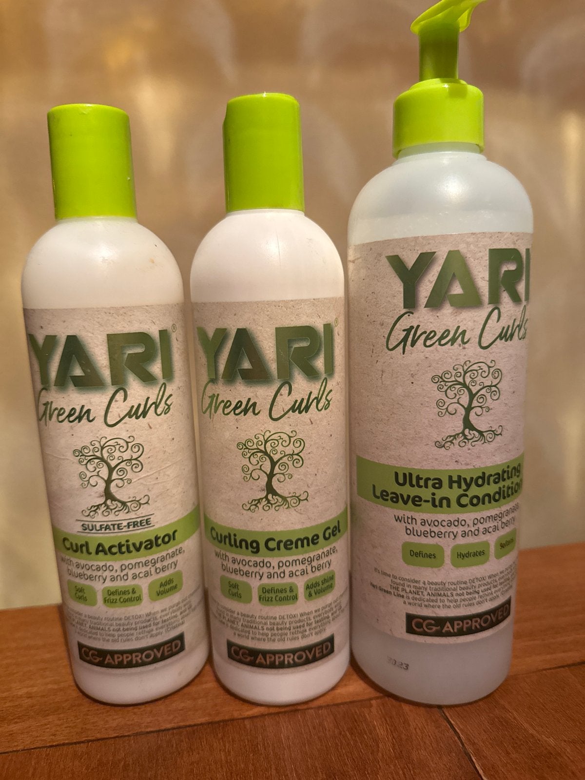 Yari Green Curls Haarproducten Set - Zo goed als nieuw, Ophalen of Verzenden, Zo goed als nieuw, Shampoo of Conditioner